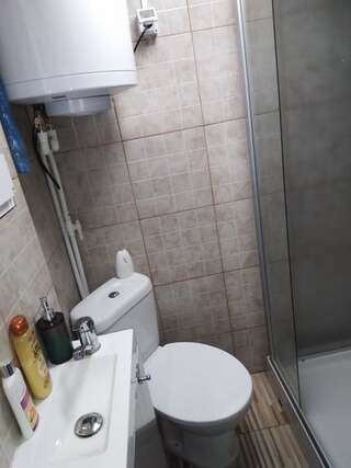 Проживание в семье Friendly House - Self Check-In Бухарест Стандартный номер-студио-11